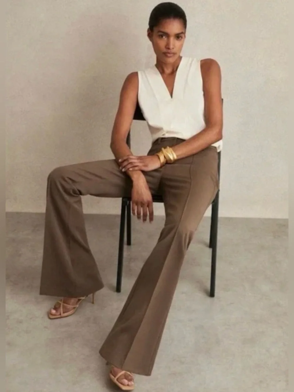 NWOT Reiss Women's Florence Flare Leg Stretch Cotton Trousers US 6 R Mink Brown